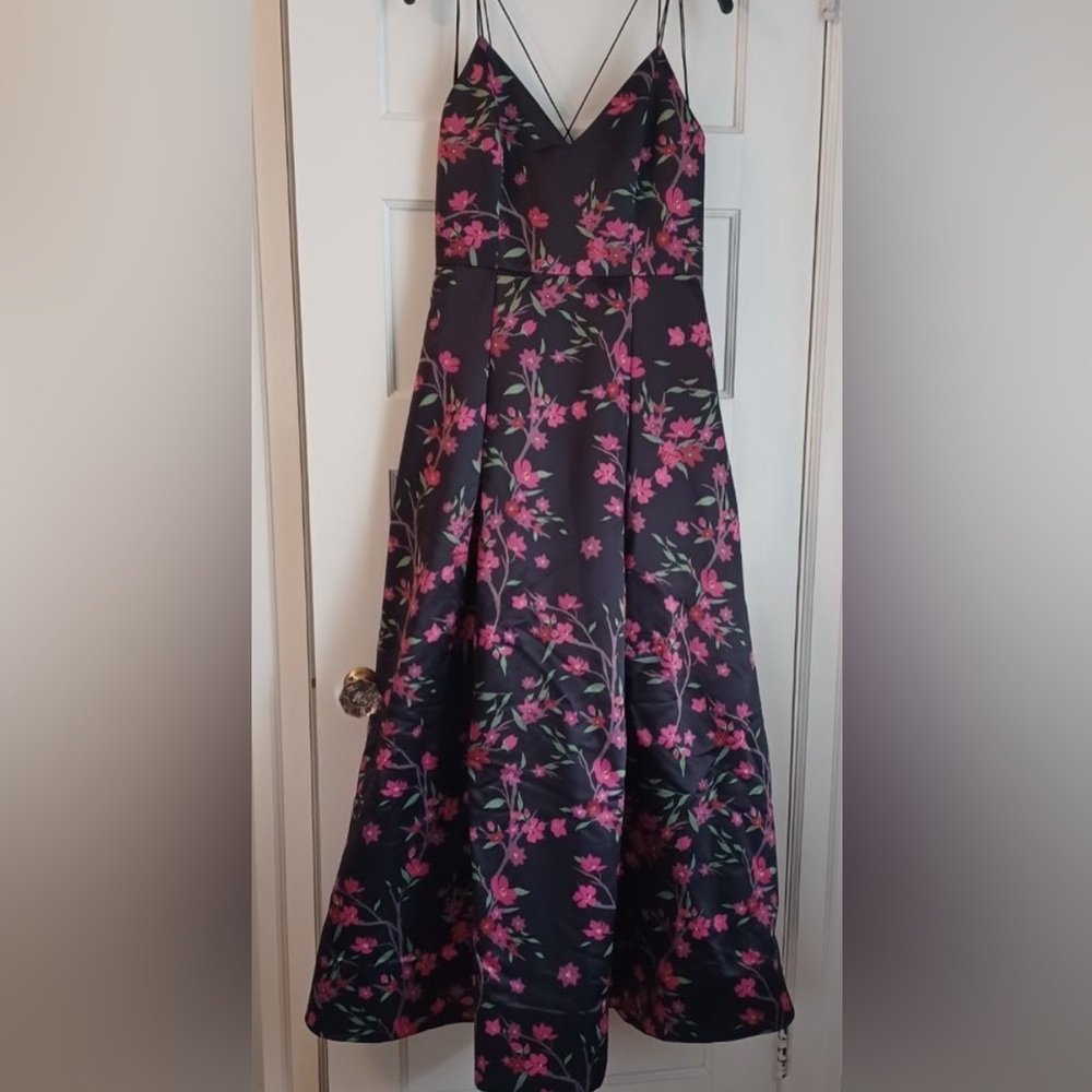 Alice + Olivia Black floral gown - Size 4/6